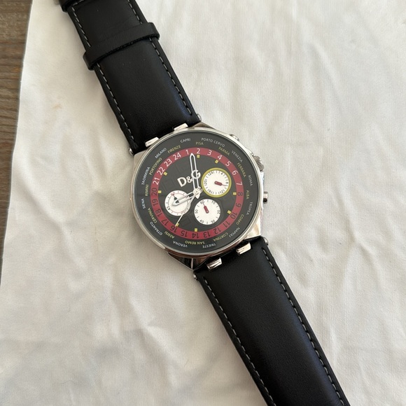 ORIGINAL D&G Men's Unique 46mm Chronograph Red Black Leather Dolce Gabbana Watch - Picture 2 of 7